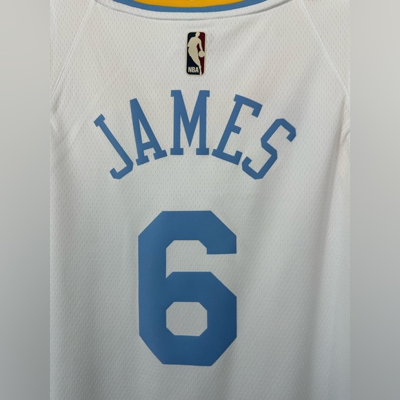 Lebron James Lakers Jersey #6 - Picture 5 of 5